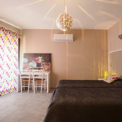Hotel Logis Auberge Cigaloise