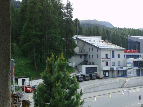 Hostal Hotel Pension S�som Surlej