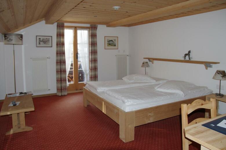 Posthotel R�ssli