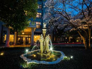 Donghu Hotel