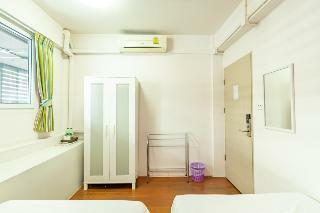 Sleep Dee Hostel