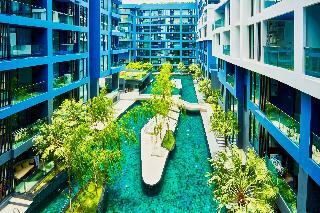 Acqua Condominium
