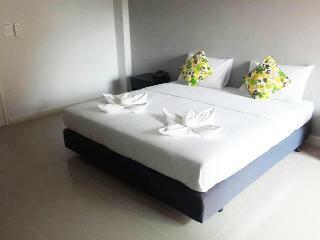 Karon Sea Side Hotel