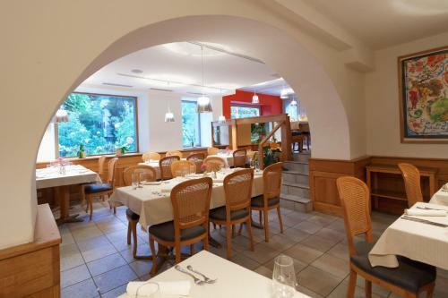 Hotel Restaurant Le Gi�troz