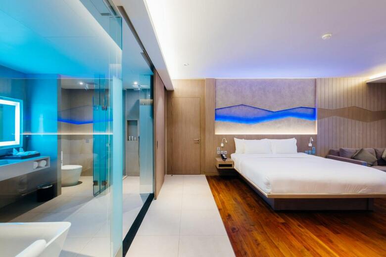 Hotel Oceanfront Beach Resort And Spa