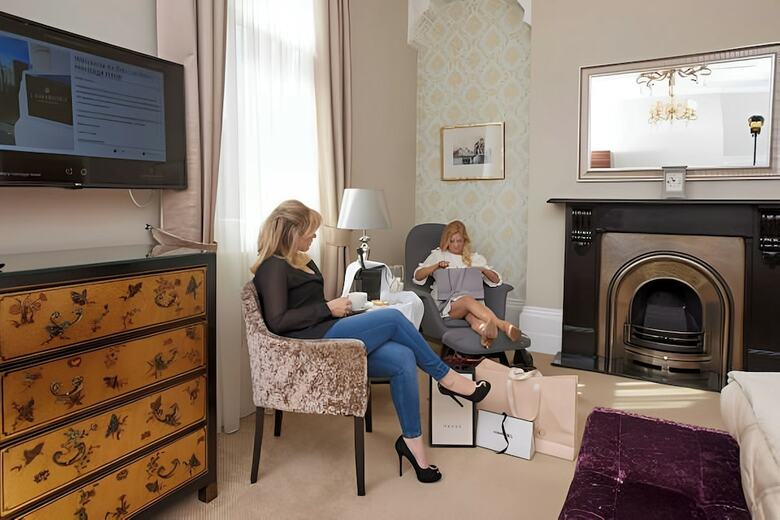 Lansbury Heritage Hotel