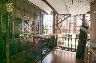 Hotel Oyo 708 All Red Hostel Chiang Mai