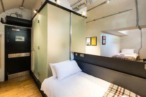Code Pod Hostel - The Court