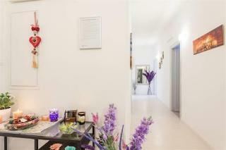 Bed & Breakfast Check-inn Rooms