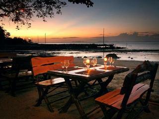 Hotel Holiday Villa
