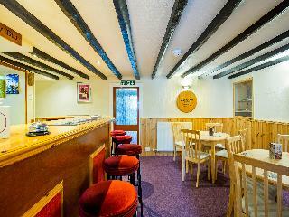 Oyo Eastbank Hotel
