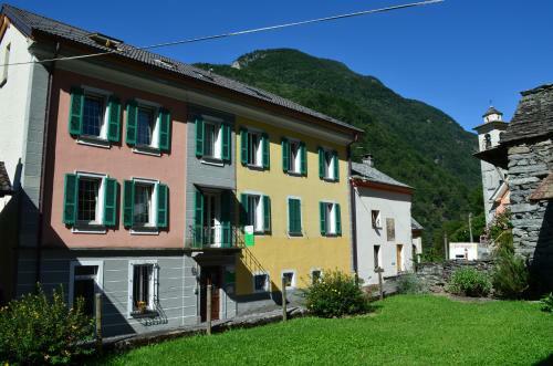 Hostal Hotel Garni Maggia