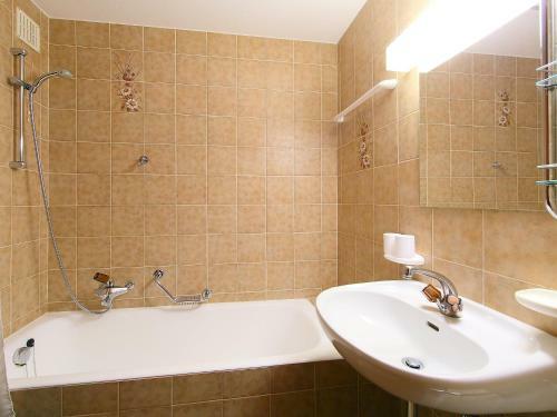 Apartment Regina II Arveyes