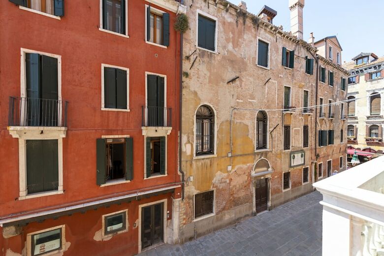 Hotel H10 Palazzo Canova