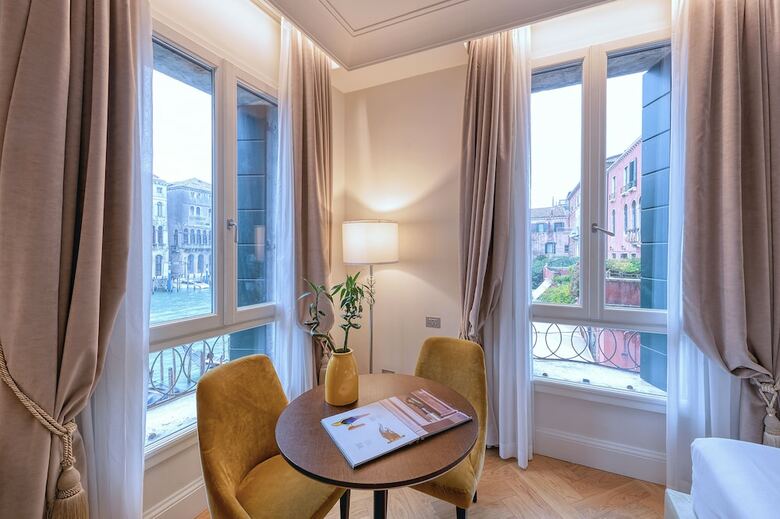 Hotel H10 Palazzo Canova
