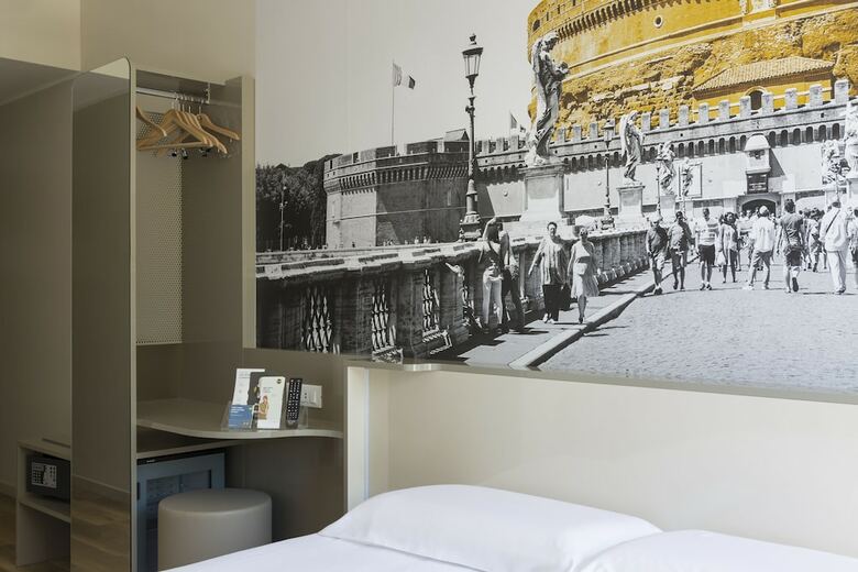 Apartamentos B&B Hotel Roma Pietralata