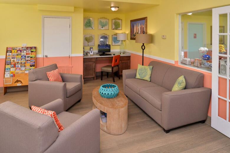 Hotel Mariner Inn And Suites