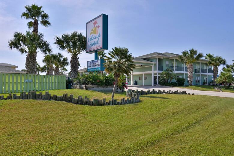 Hotel Mariner Inn And Suites