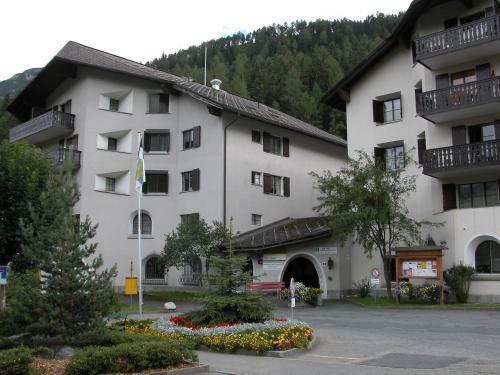 Apartment Tarasp 1
