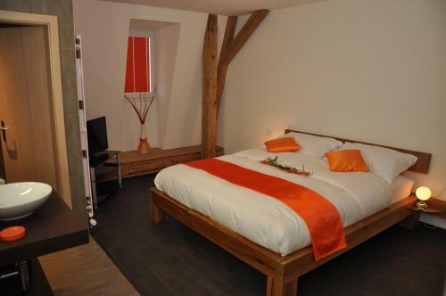 Posada Le Relais Du Ch�teau Monney