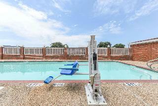 Hotel Super 8 By Wyndham Burleson Fort Worth Area