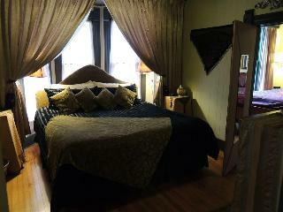 Hotel Lyons' Twin Mansions B&B And Spa