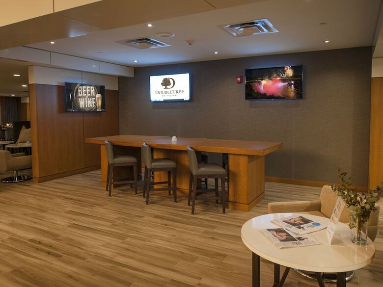 Hotel Doubletree By Hilton Niagara Falls, Ny