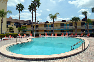 Clarion Hotel Orlando Airport