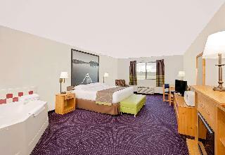Hotel Super 8 By Wyndham St. James
