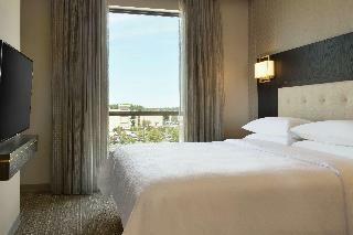 Hotel Embassy Suites By Hilton Syracuse - Destiny Usa, N