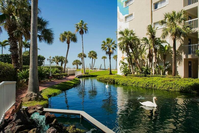 Hotel Tradewinds Island Grand Resort