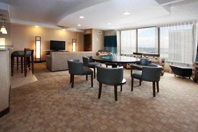 Hotel Ramada Plaza Marco Polo Beach Resort