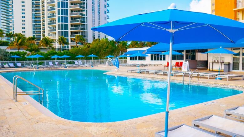 Hotel Ramada Plaza Marco Polo Beach Resort
