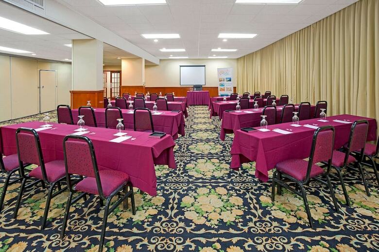 Hotel Ramada Plaza Marco Polo Beach Resort