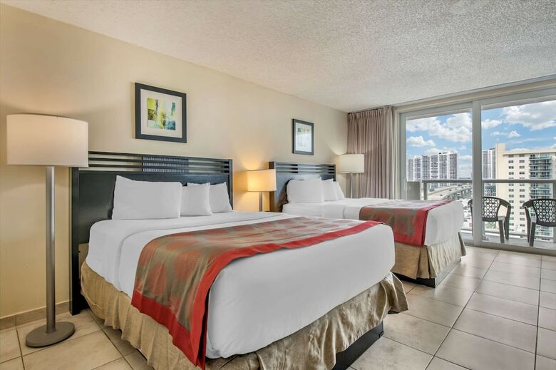 Hotel Ramada Plaza Marco Polo Beach Resort