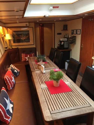 Hotell M/s Monika