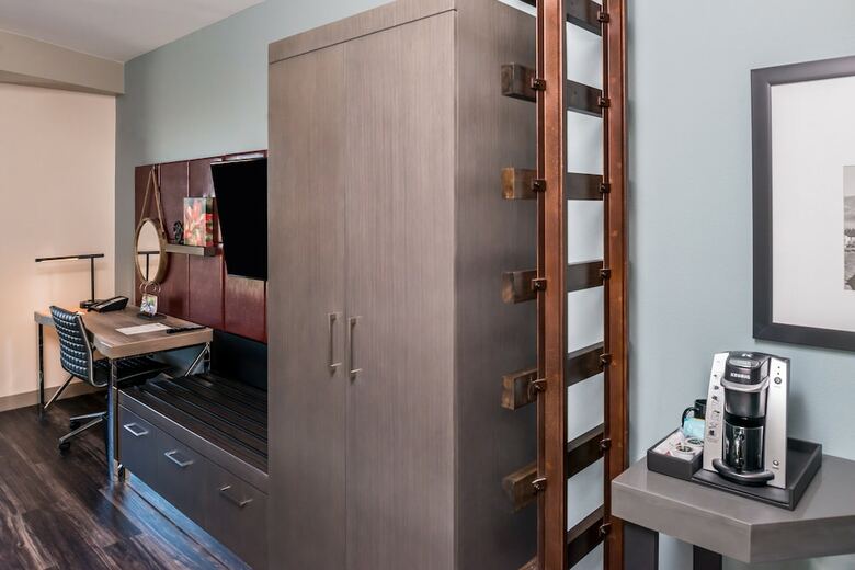 Hotel Indigo Frisco