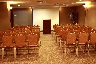 Garden Plaza Saddle Brook Hotel