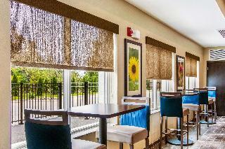 Hotel Comfort Suites Wooster Area