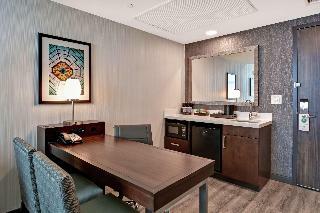 Hotel Embassy S B Hilton Plainfield Indianapolis Airport