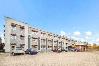 Clarion Hotel Suites Fairbanks