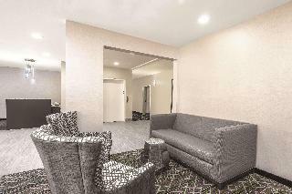 La Quinta Inn Suites By Wyndham Rome