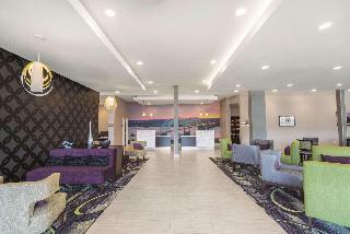 La Quinta Inn Suites By Wyndham Memphis Downtown