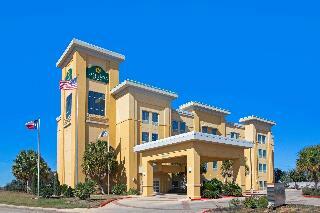 La Quinta Inn Suites By Wyndham Pearsall