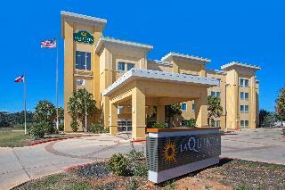 La Quinta Inn Suites By Wyndham Pearsall