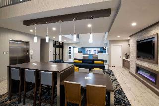 La Quinta Inn Suites White Plains Elmsford