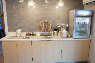 La Quinta Inn Suites By Wyndham Perry