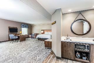Hampton Inn Suites Kittery Me