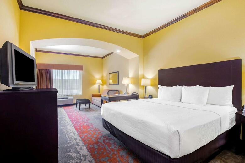 La Quinta Inn Suites Eastland
