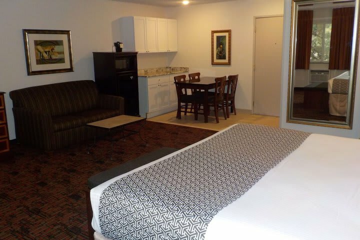 Surestay Hotel By Best Western Thomson